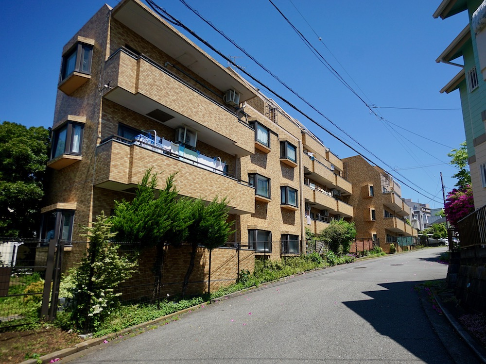 駅近住宅街にある快適隠居部屋