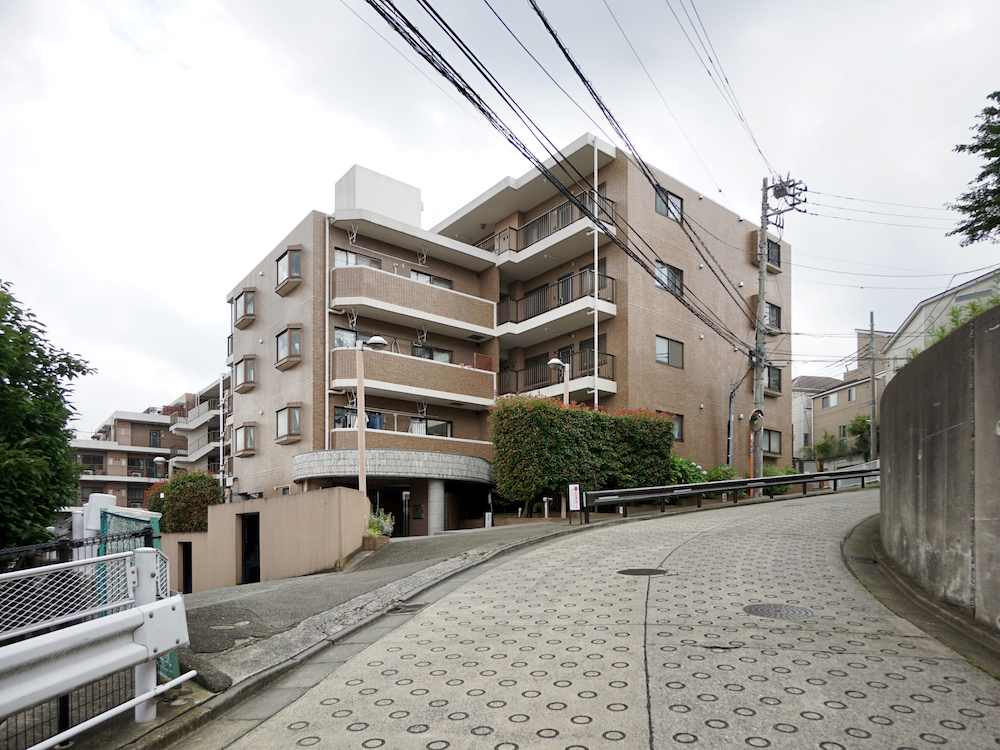 L型キッチンのある、緑景の部屋