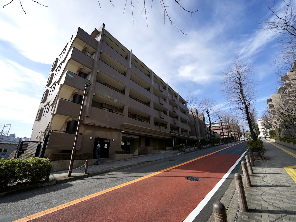 駅2分最上階の快適な家