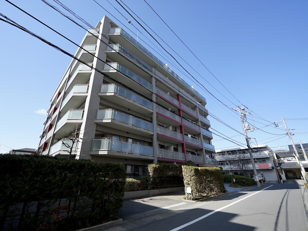 最上階三方角部屋のリゾート邸宅